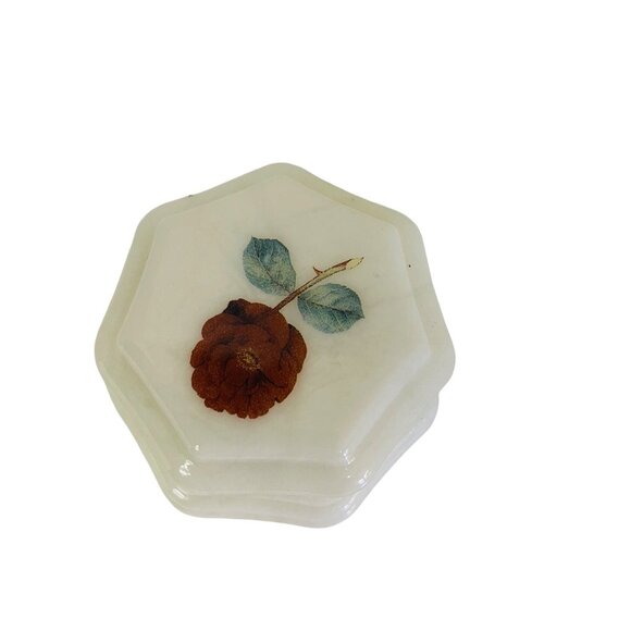 Vintage Genuine Alabaster Trinket Box With Floral Design Made In Italy - Picture 9 of 9